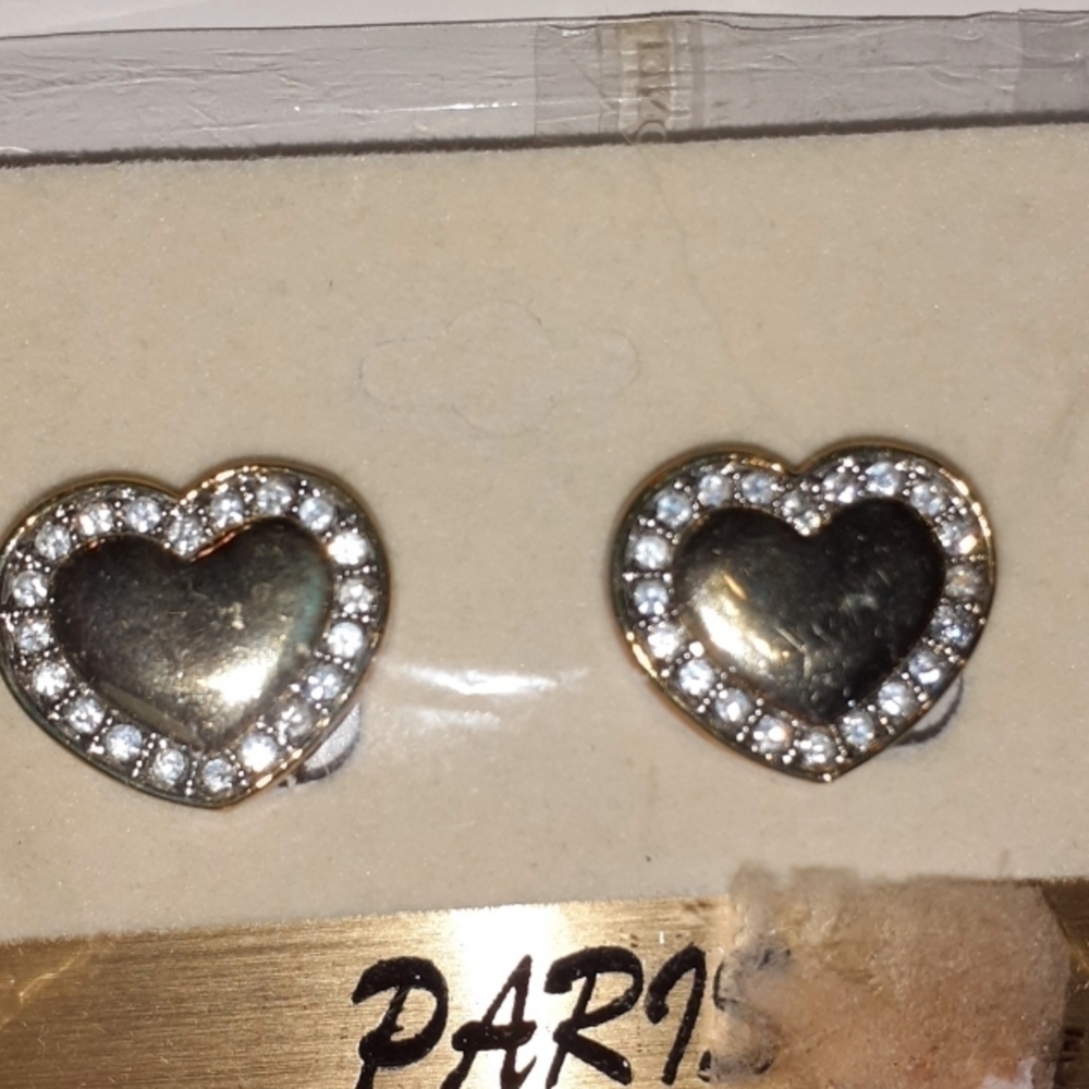 Pretty LITTLE Golden HEARTS